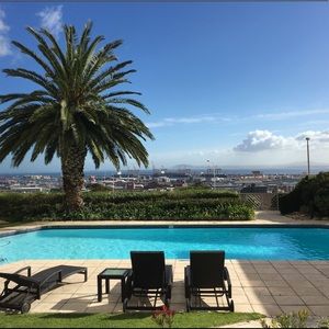 Meet your Posher, Latifah